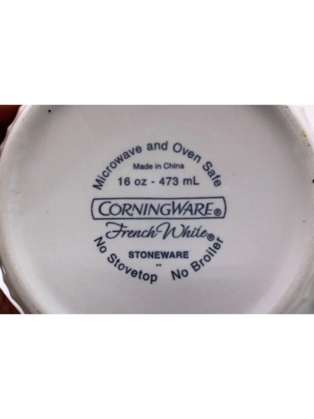CorningWare French White 16oz Ramekins W/ Lids Stoneware Microwave and Oven Safe